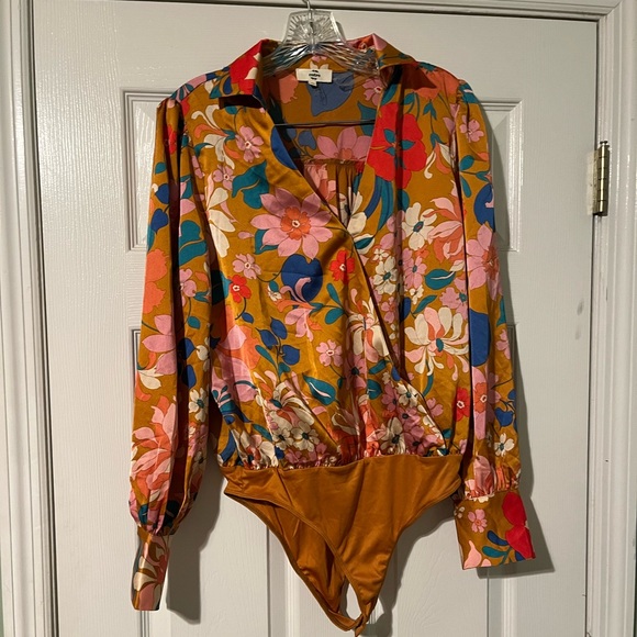 NWOT Entro Pink and Orange Floral Bodysuit - Picture 1 of 7